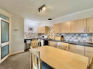 KITCHEN DINING ROOM- click for photo gallery